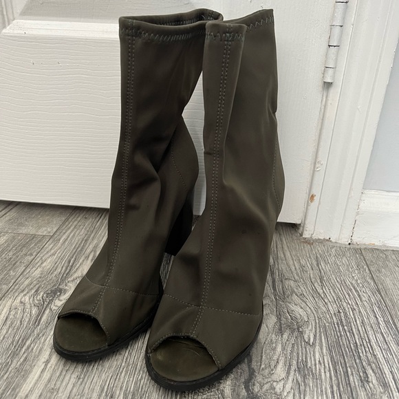 Urban Outfitters Open Toe Boots - Picture 4 of 6